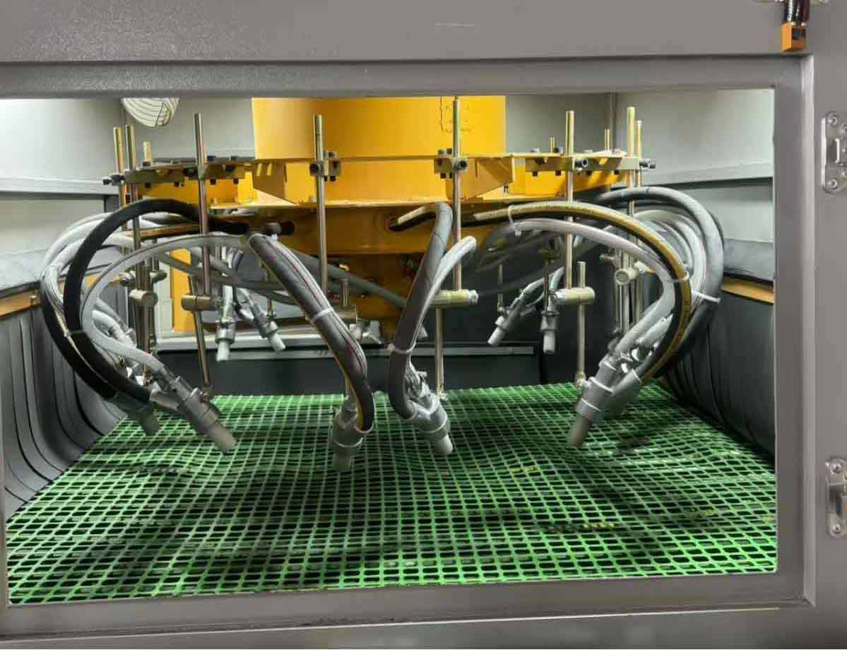 深圳百超機械輸送式自動噴砂機噴砂槍實拍圖 深圳百超機械輸送式自動噴砂機噴砂槍實拍圖