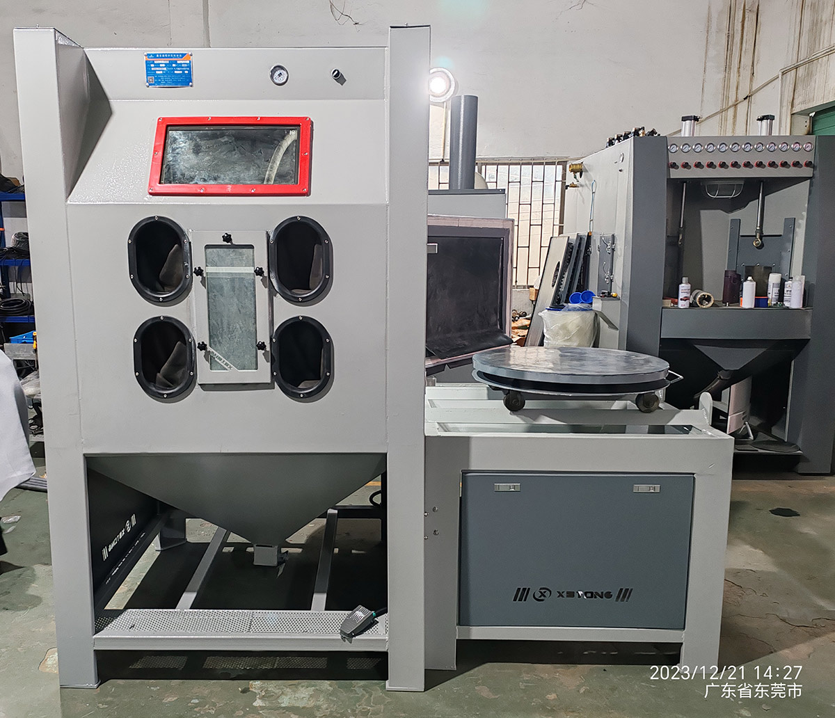 深圳百超噴砂機生產廠家制造的手動噴砂機實拍圖片 深圳百超噴砂機生產廠家制造的手動噴砂機實拍圖片