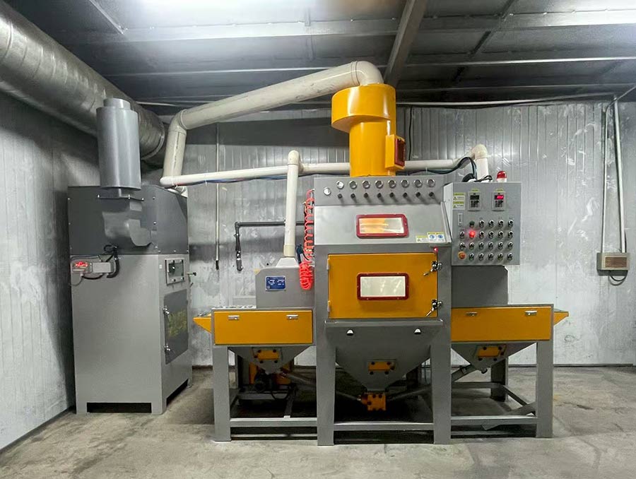 深圳百超機械生產的輸送式自動噴砂機