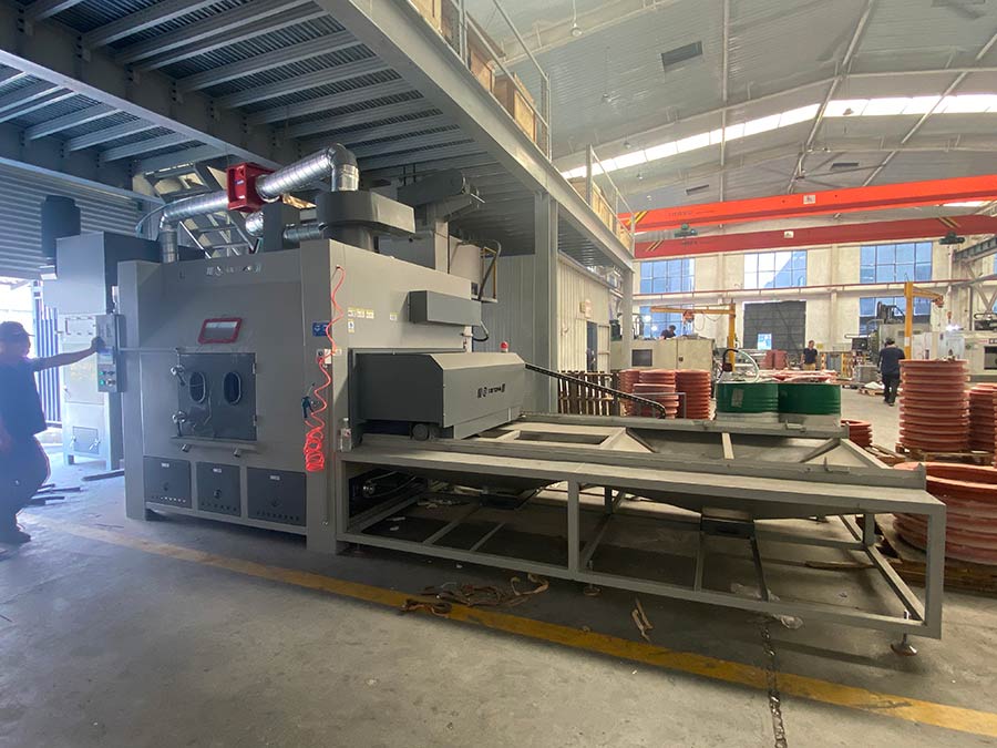 深圳百超機(jī)械臺車式模具清理噴砂機(jī)